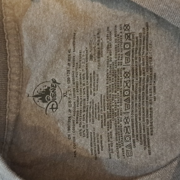 💥2/$10💥Men's t-shirt size xl Disney Mickey Mouse - Picture 3 of 3